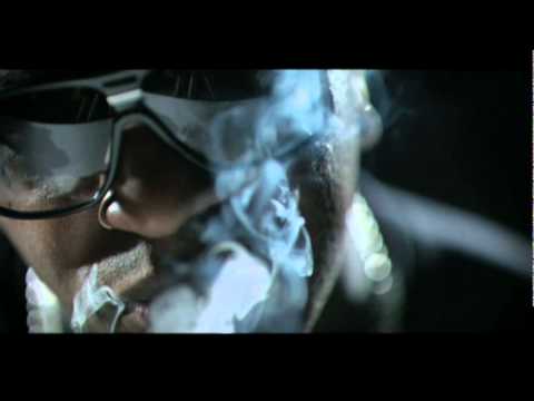 Watch the 6 Foot 7 Foot video