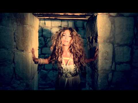 Jennifer Lopez - I'm Into You music video