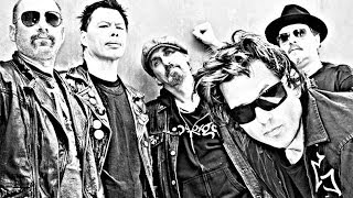 Play the Never Gonna Make It video