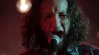 View the Falling In Love video