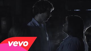 Walkiria Espino - Don't Let Me Go music video