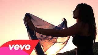 View the Vengo Dal Salento video