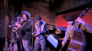 Watch the Grocer's Delight video