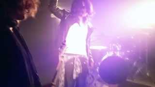 Play the The People Who Walk On The Star Lights video