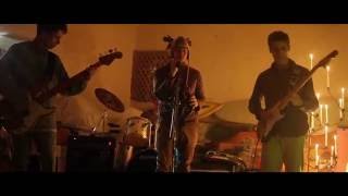 View the Groove, Move And Lose video