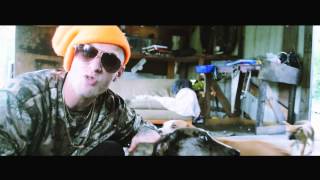 Play the Beer Cans And Deer Stands video