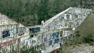 Play the Dance In The Darkness video