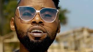 Play the Mal A La Tete (Ft. Loxi Capela & Flexible) video