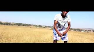 Play the Poppin' Freestyle video