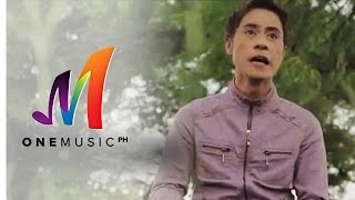 Watch the Bakit Ba video